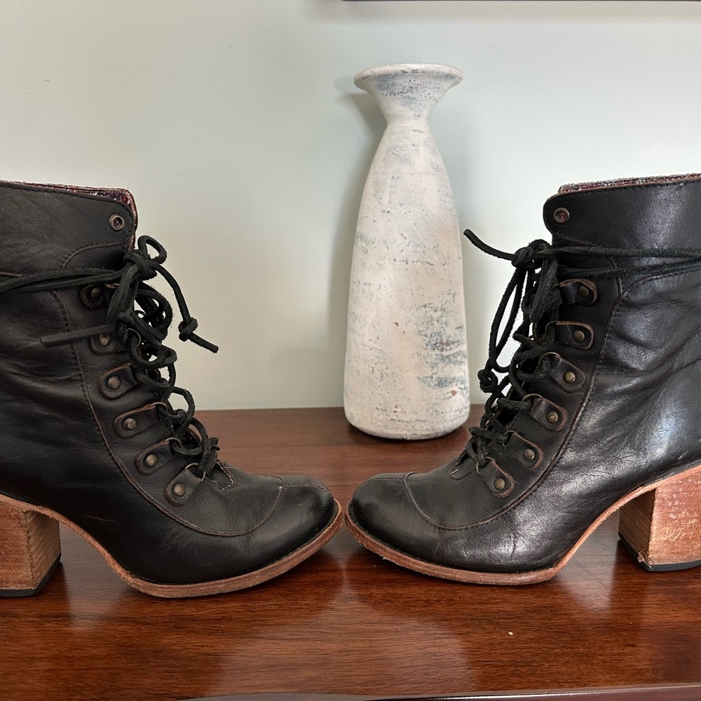 Freebird Borow size 9 - Picture 2 of 4